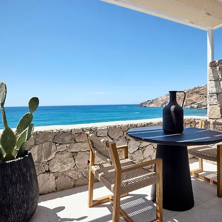 Resort Artemis Seaside 4*