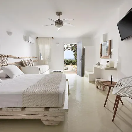 Artemis Seaside Resort