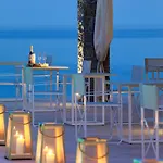 Artemis Seaside 4*