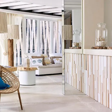 Artemis Seaside Resort 4*