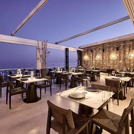 Artemis Seaside 4*