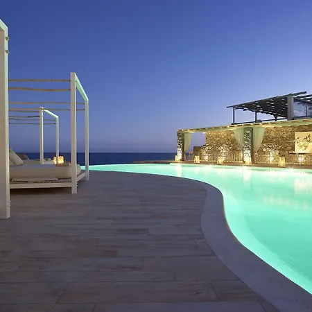 Artemis Seaside אתר נופש 4*